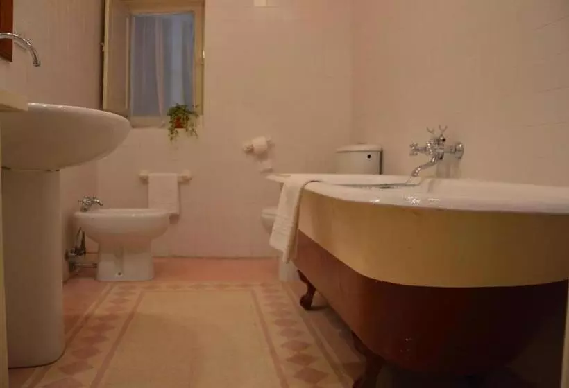 Casa Ciri Bed & Breakfast