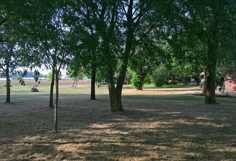 فندق ريفى Agriturismo Cipolli E Podò Corte Carlini