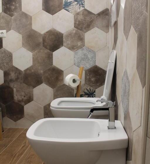 پانسیون Nannarè Guest House