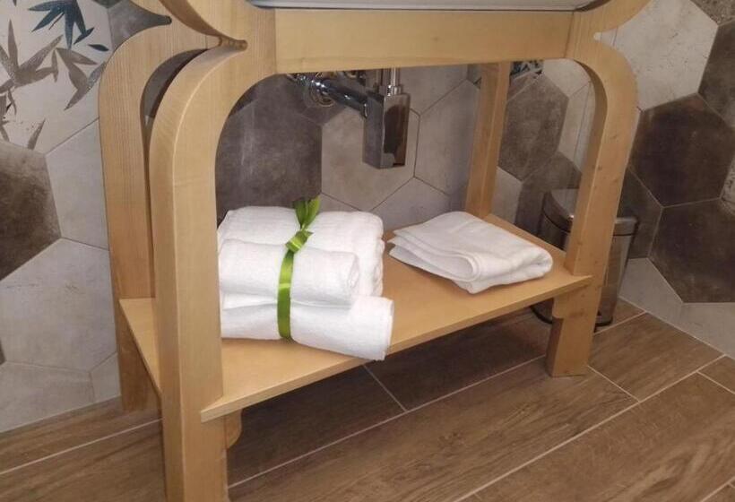 پانسیون Nannarè Guest House