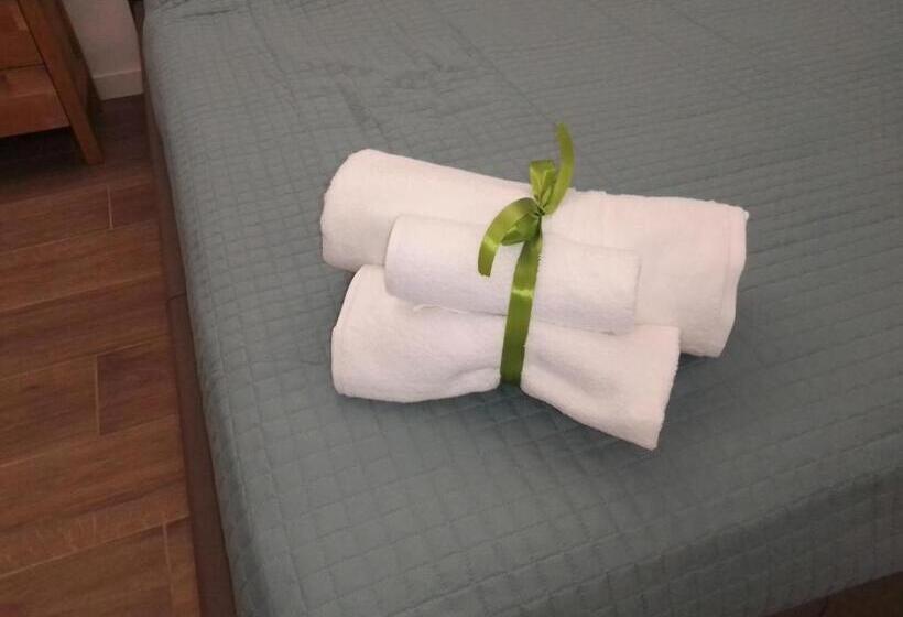 پانسیون Nannarè Guest House