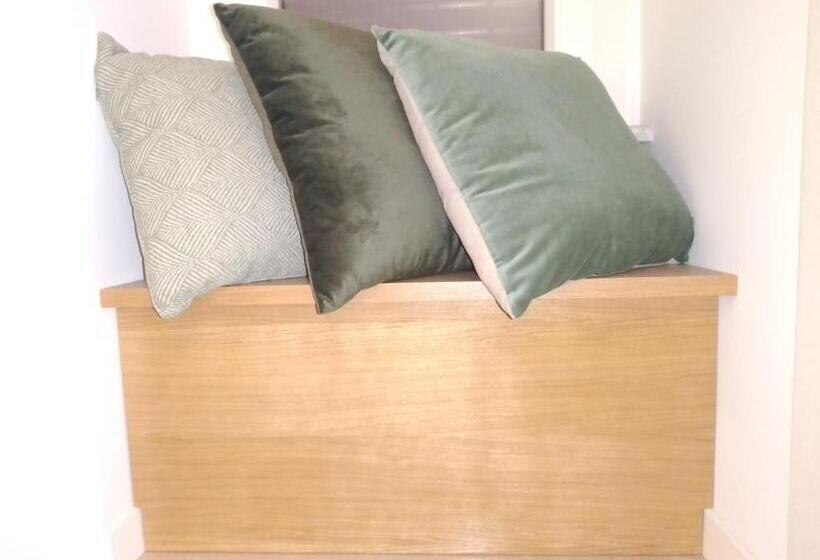 پانسیون Nannarè Guest House