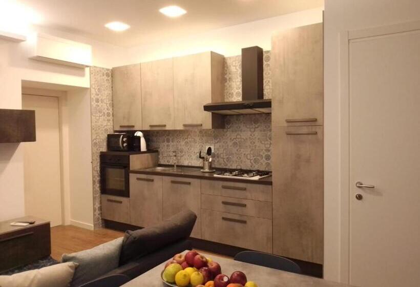 پانسیون Nannarè Guest House