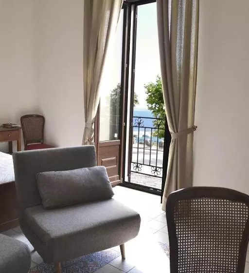 Aamiaismajoitus (B&B) Agorà Panoramic Rooms