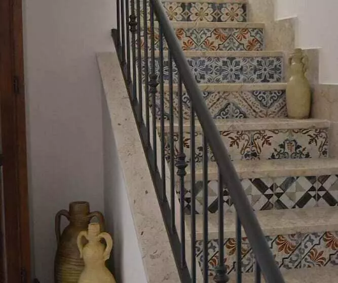 Aamiaismajoitus (B&B) Agorà Panoramic Rooms