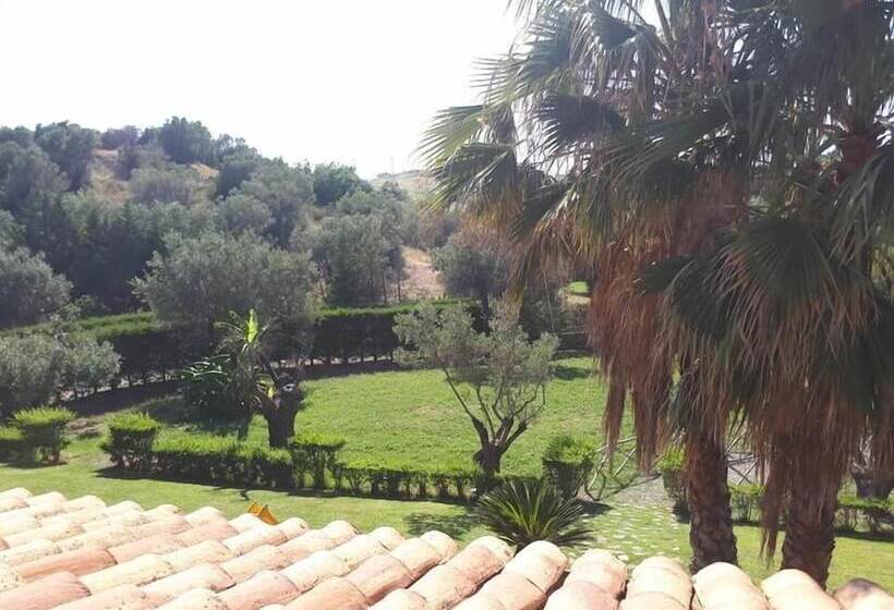 مبيت وإفطار Casale Degli Ulivi