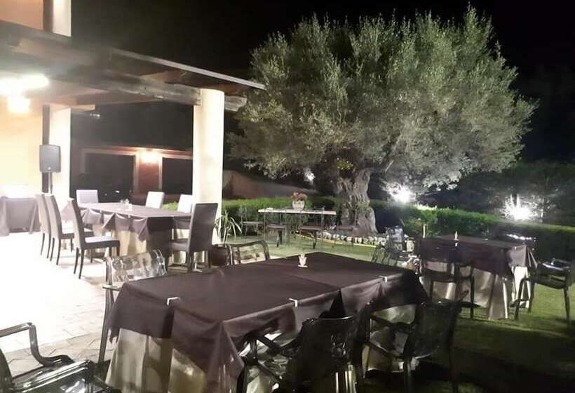 مبيت وإفطار Casale Degli Ulivi