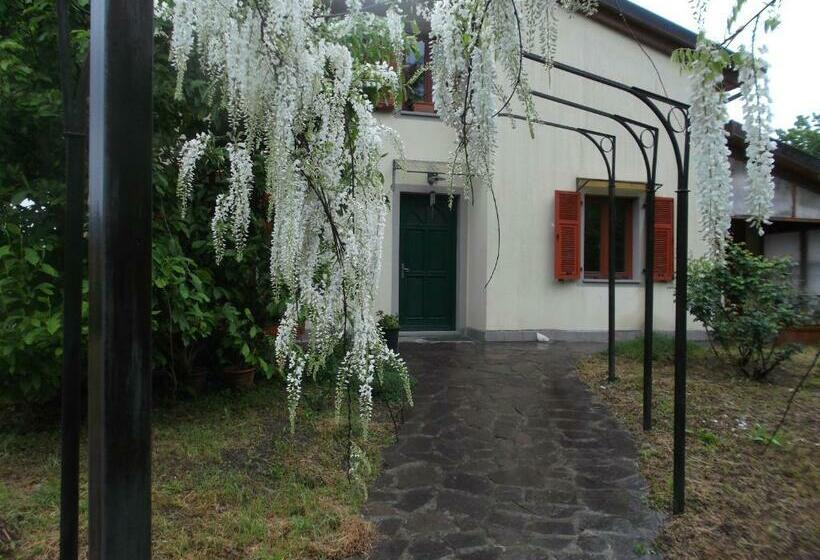 مبيت وإفطار Gingerbread Home