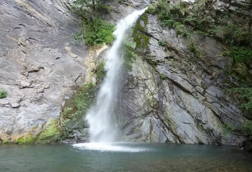 Aamiaismajoitus (B&B) Gingerbread Home