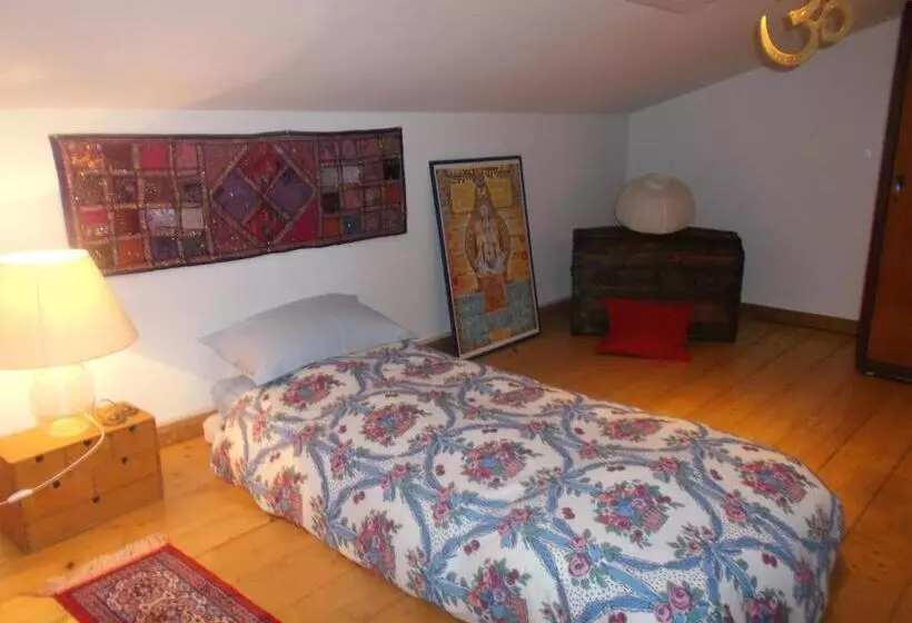 Aamiaismajoitus (B&B) Gingerbread Home