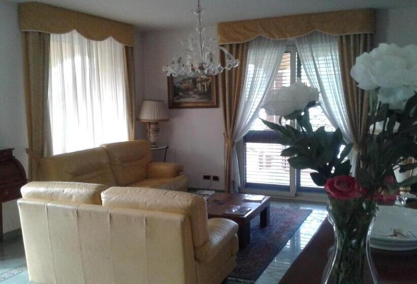 تختخواب و صبحانه Le Palme