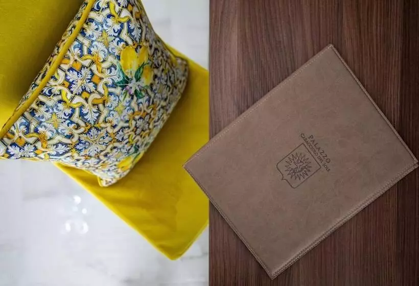 Aamiaismajoitus (B&B) Palazzo Caracciolo Del Sole