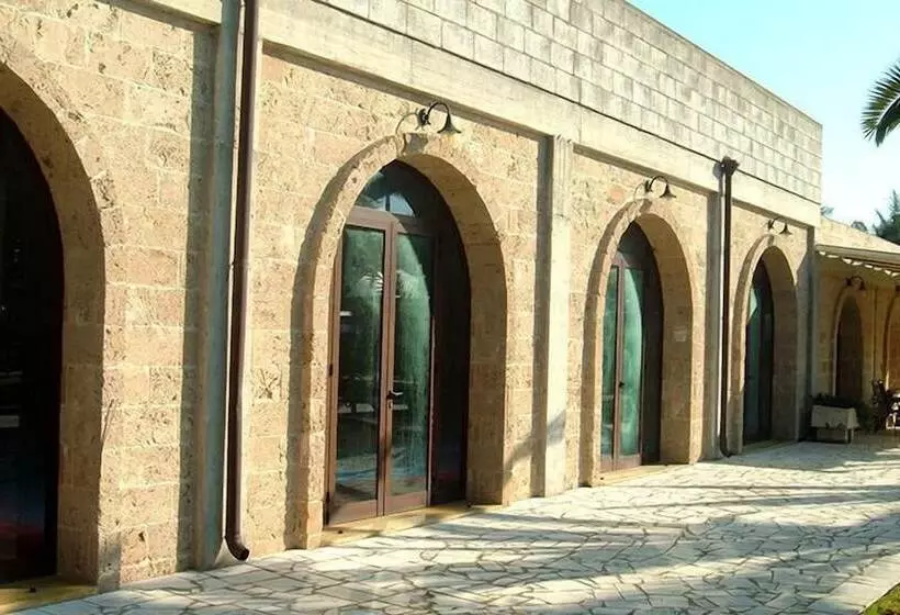 Aamiaismajoitus (B&B) Tenuta Santrifone