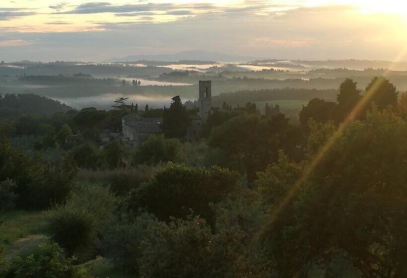 田舎風ホテル Agriturismo Podere La Cava