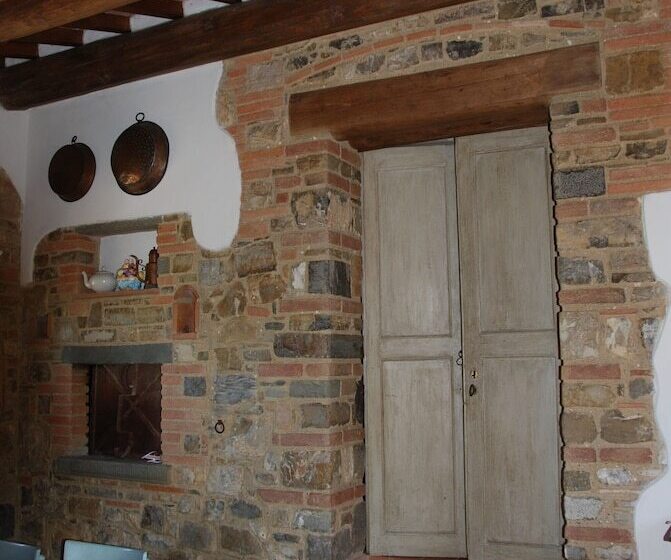 田舎風ホテル Agriturismo Podere La Cava