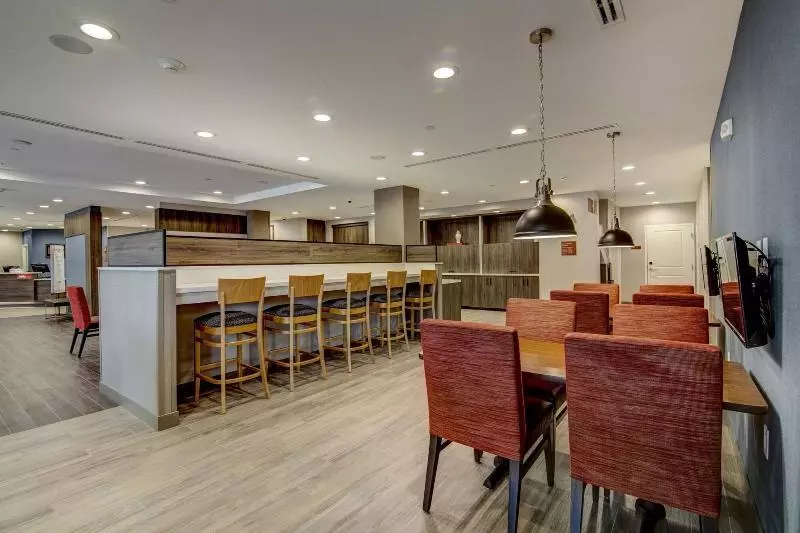 בית מלון כפרי Towneplace Suites By Marriott Houston Hobby Airport