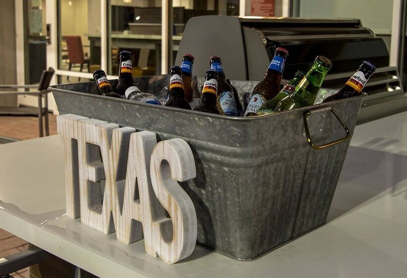 هتل Towneplace Suites By Marriott Houston Hobby Airport