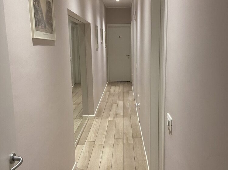 펜션 Foresteria Via Italia