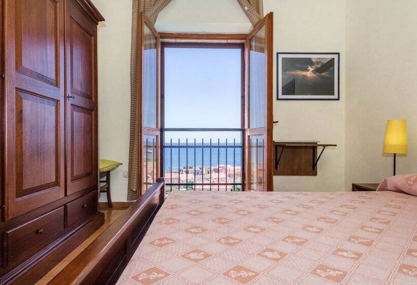 بنسيون Mare Lughente