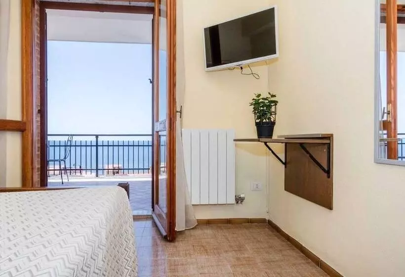 پانسیون Mare Lughente