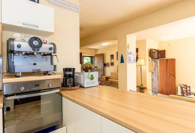 بنسيون Mare Lughente