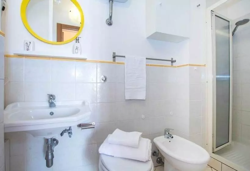 پانسیون Mare Lughente