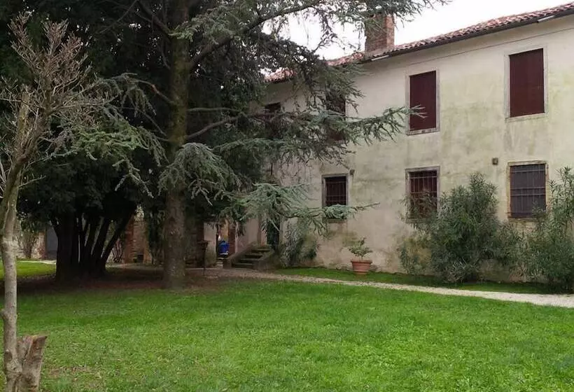 ペンション Villa Traverso Pedrina