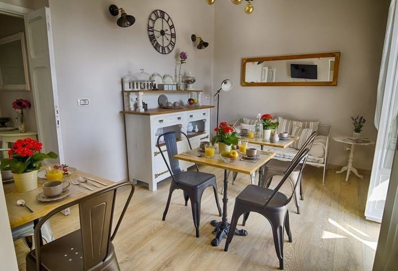 住宿加早餐  La Valle Del Tevere