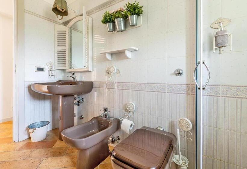 تختخواب و صبحانه Fabula Maison