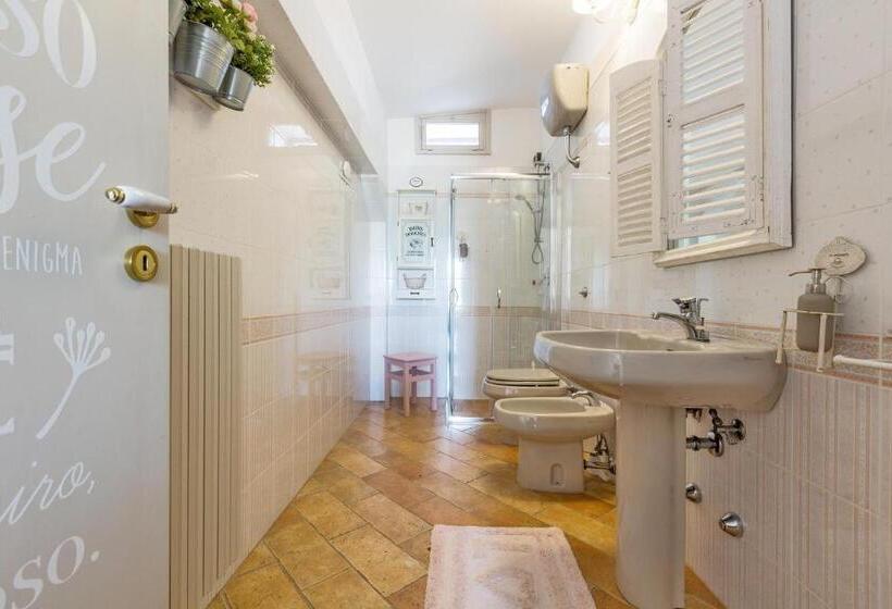 تختخواب و صبحانه Fabula Maison