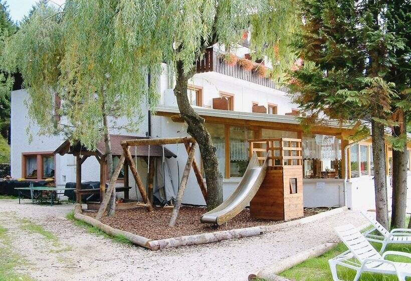 住宿加早餐 Laugen Cafe Pizza Bb