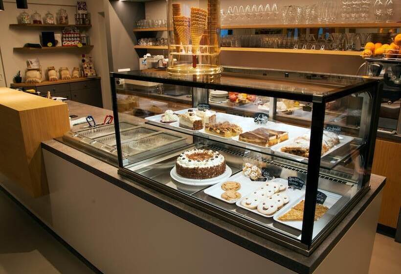 住宿加早餐 Laugen Cafe Pizza Bb