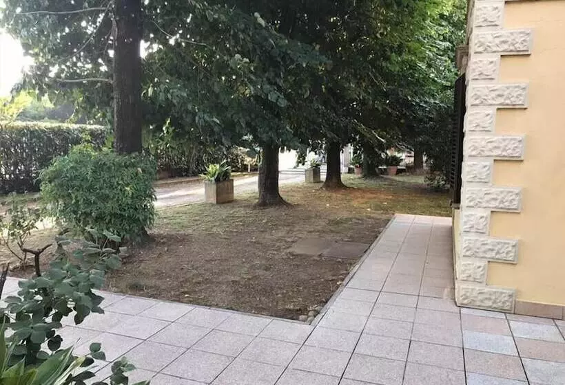 Aamiaismajoitus (B&B) Maison D  Hotes