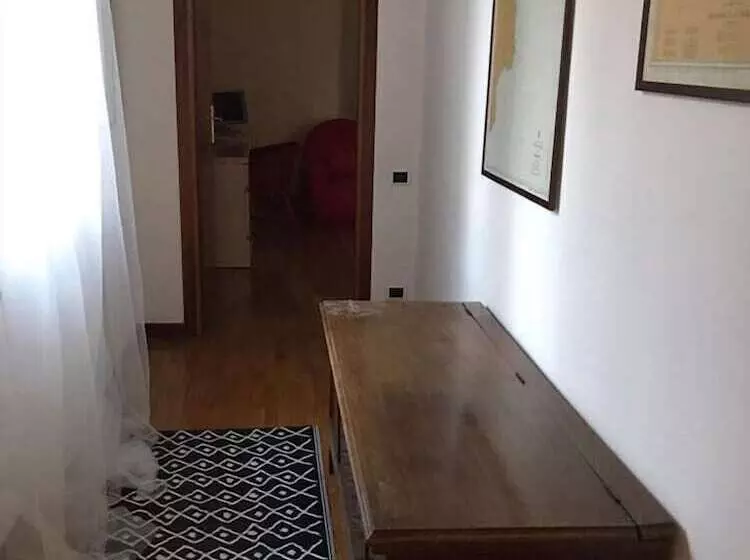 Aamiaismajoitus (B&B) Maison D  Hotes