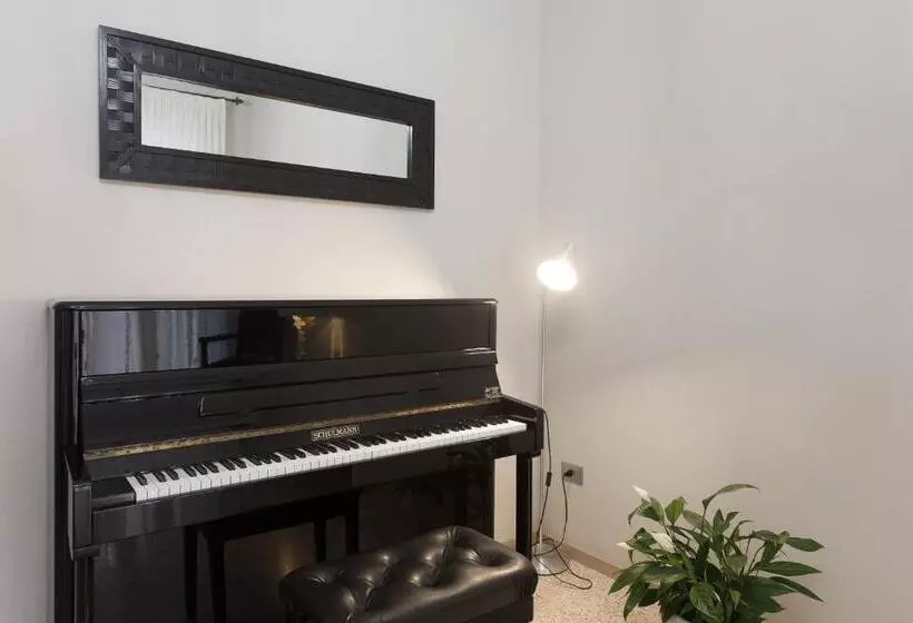 تختخواب و صبحانه Torino1.9