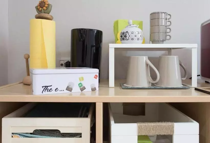 تختخواب و صبحانه Torino1.9