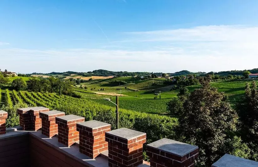 簡易ホテル Casa Munfrà