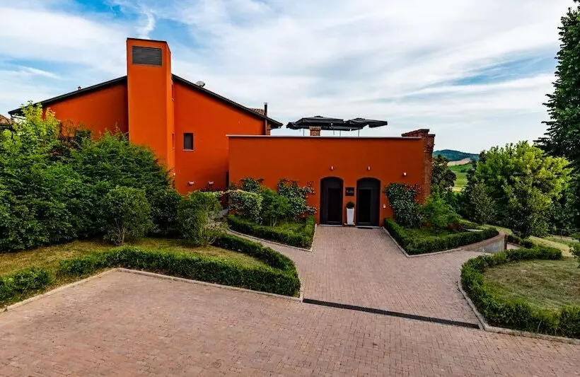 簡易ホテル Casa Munfrà