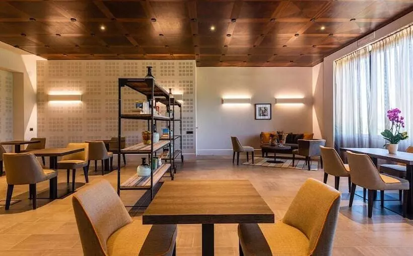 簡易ホテル Casa Munfrà