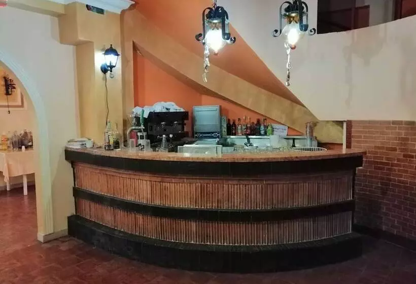 مسافرخانه Podio