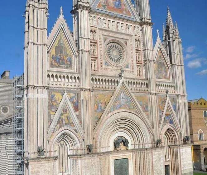 فندق Camping Amalasunta