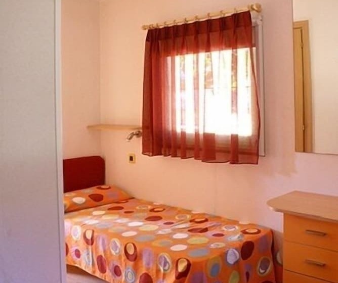 فندق Camping Amalasunta