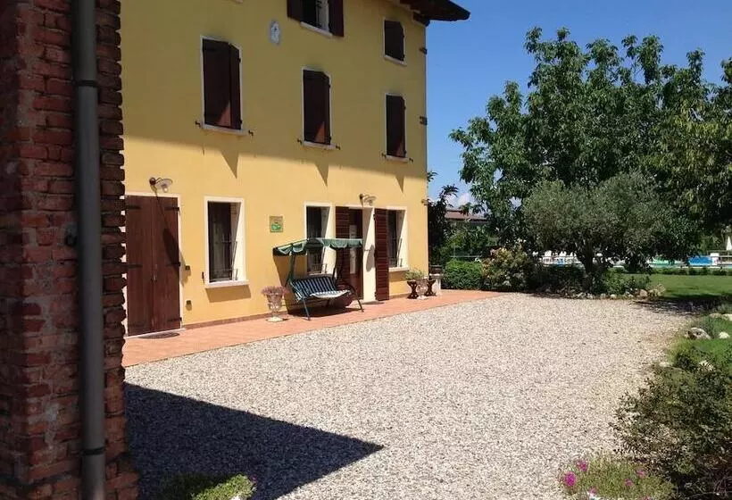 Maaseutuhotelli Agriturismo Trebis