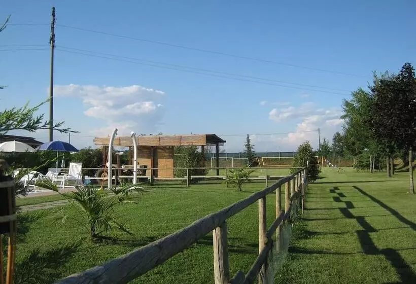 Maaseutuhotelli Agriturismo Trebis