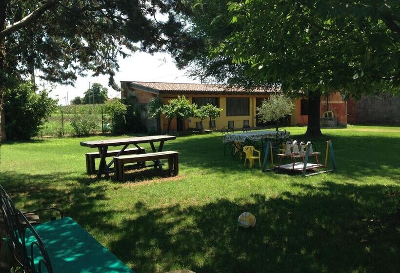 בית מלון כפרי Agriturismo Trebis