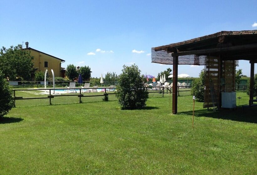 בית מלון כפרי Agriturismo Trebis