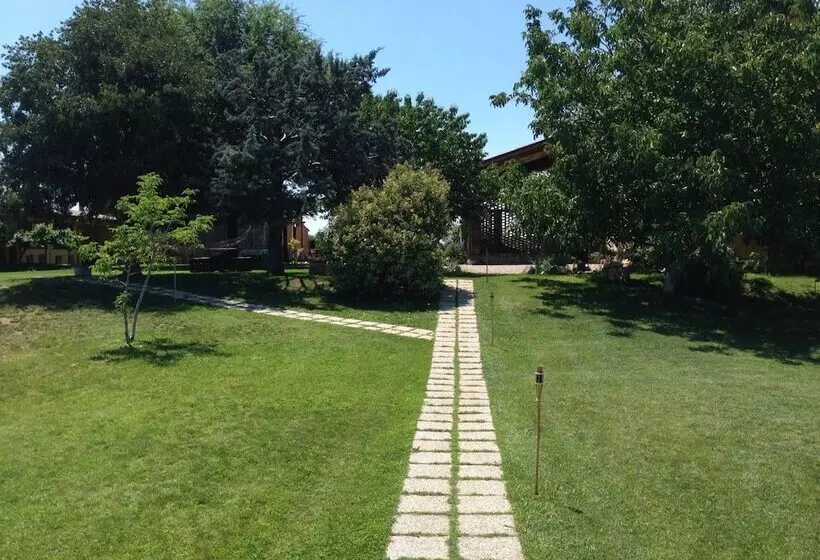 Maaseutuhotelli Agriturismo Trebis