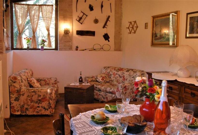 فندق ريفى La Capannella