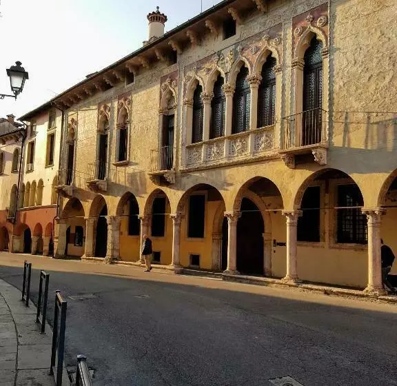 B&b Palazzo Regaù