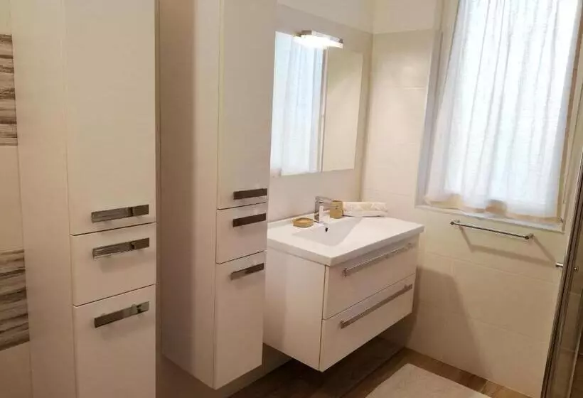 B&b Villa Pelèr